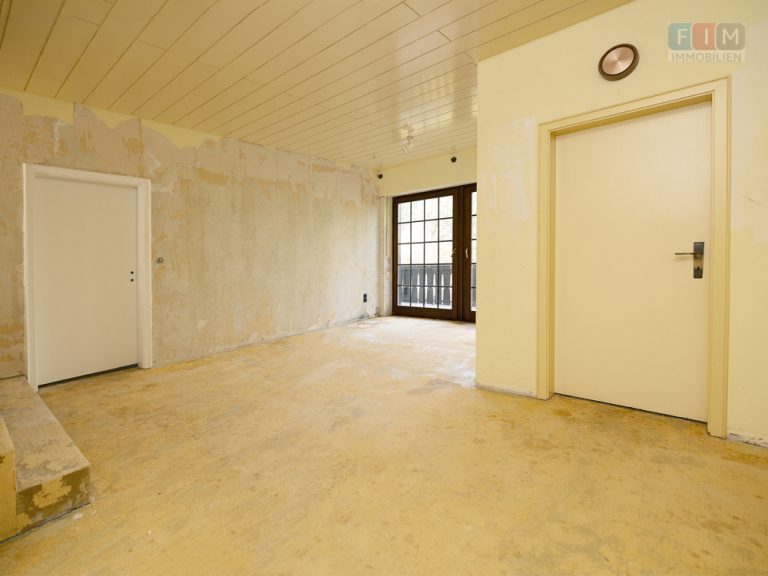 Immobilienangebot - Bad Oeynhausen - Alle - Einmalige Gelegenheit - Ideal als Generationenhaus - Großzügiges Anwesen in Bad Oeynhausen!