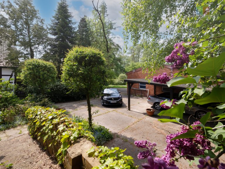 Immobilienangebot - Bad Oeynhausen - Alle - Einmalige Gelegenheit - Ideal als Generationenhaus - Großzügiges Anwesen in Bad Oeynhausen!