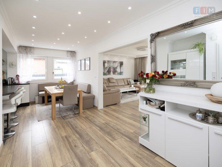 Immobilienangebot - Greven / Reckenfeld - Alle - Einziehen und Wohlfühlen - Modernisiertes Ein- bis Zweifamilienhaus mit viel Platz und Potential