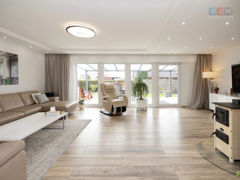 Immobilienangebot - Greven / Reckenfeld - Alle - Einziehen und Wohlfühlen - Modernisiertes Ein- bis Zweifamilienhaus mit viel Platz und Potential