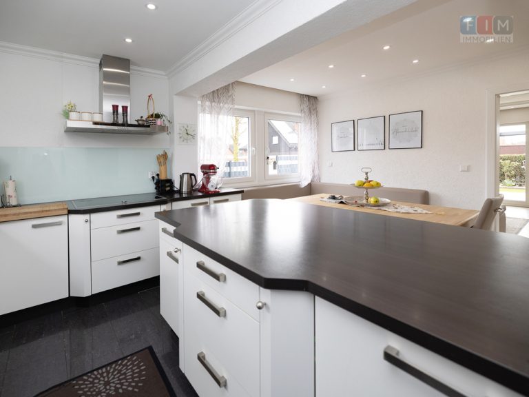 Immobilienangebot - Greven / Reckenfeld - Alle - Einziehen und Wohlfühlen - Modernisiertes Ein- bis Zweifamilienhaus mit viel Platz und Potential