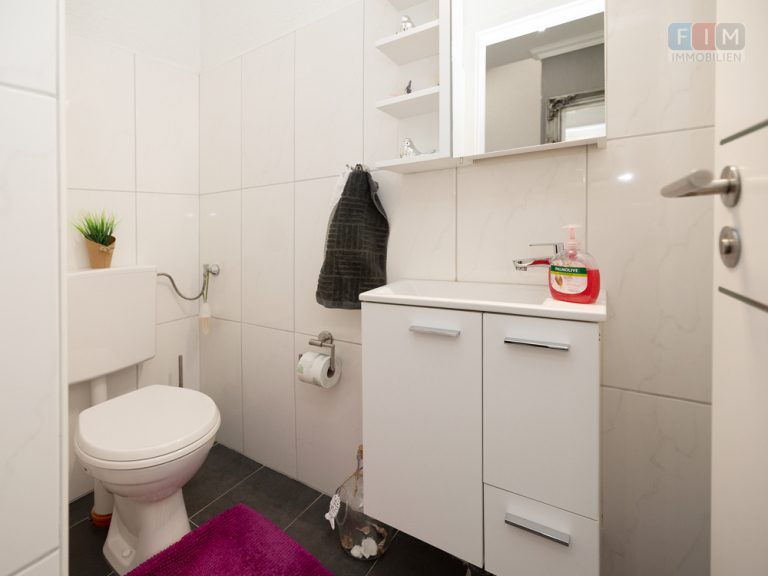 Immobilienangebot - Greven / Reckenfeld - Alle - Einziehen und Wohlfühlen - Modernisiertes Ein- bis Zweifamilienhaus mit viel Platz und Potential