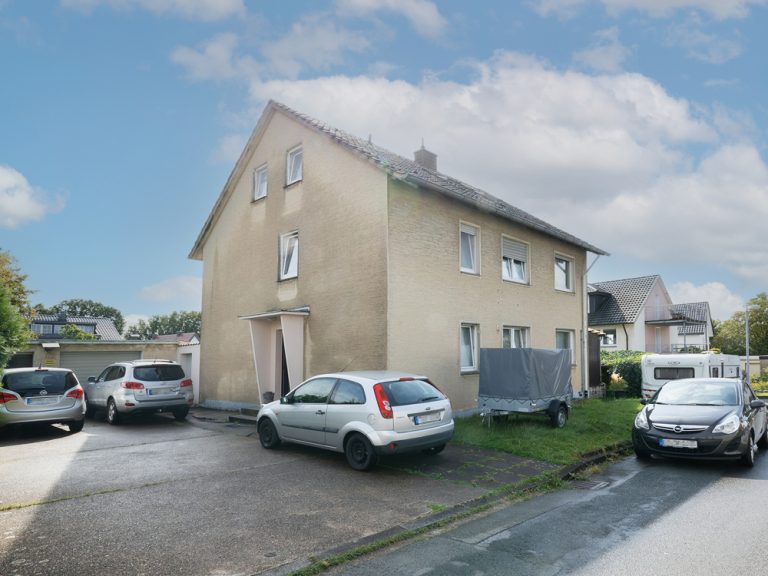 Immobilienangebot - Halle / Künsebeck - Alle - Hier entscheiden Sie: Kapitalanlage, Eigennutzung oder beides - 
Ein Zweifamilienhaus zum renovieren