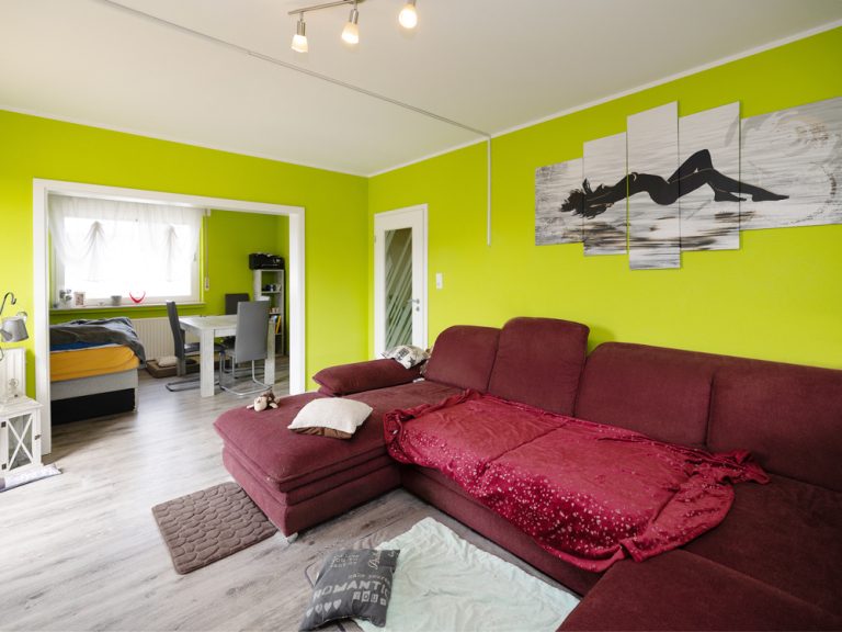 Immobilienangebot - Halle / Künsebeck - Alle - Hier entscheiden Sie: Kapitalanlage, Eigennutzung oder beides - 
Ein Zweifamilienhaus zum renovieren