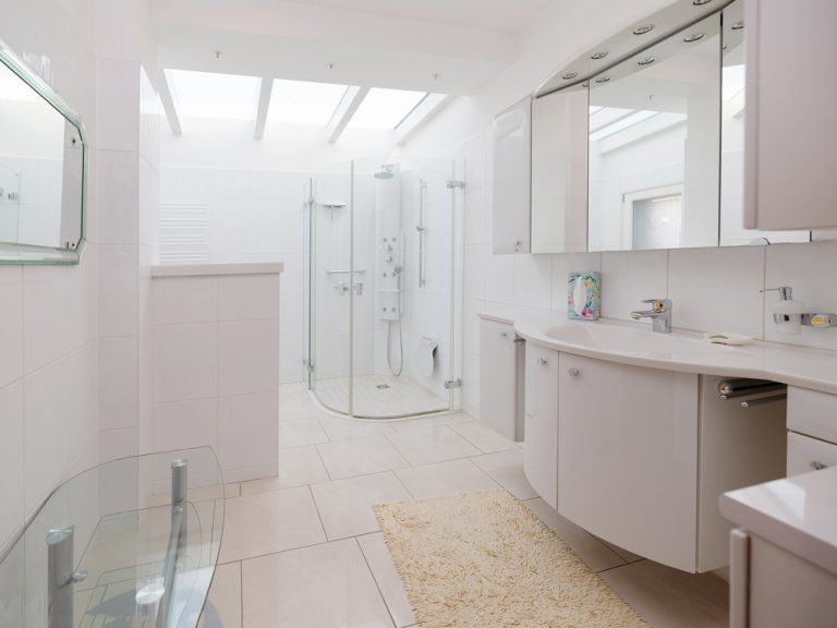 Immobilienangebot - Osnabrück / Schinkel - Alle - Repräsentatives Wohn- und Geschäftshaus -
Zwei Wohneinheiten + Zwei Lagereinheiten inkl. Büro