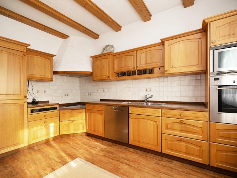 Immobilienangebot - Osnabrück / Schinkel - Alle - Repräsentatives Wohn- und Geschäftshaus -
Zwei Wohneinheiten + Zwei Lagereinheiten inkl. Büro
