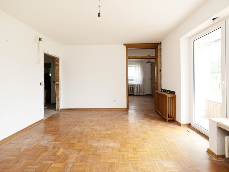 Immobilienangebot - Preußisch Oldendorf - Alle - Charmantes Sanierungsobjekt mit Potenzial: Genehmigte Erweiterung für neue Wohneinheiten!