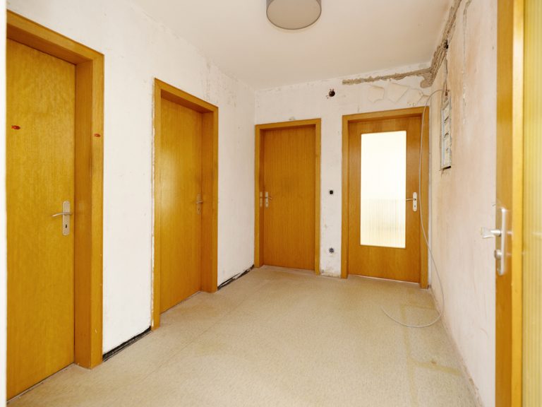 Immobilienangebot - Preußisch Oldendorf - Alle - Charmantes Sanierungsobjekt mit Potenzial: Genehmigte Erweiterung für neue Wohneinheiten!