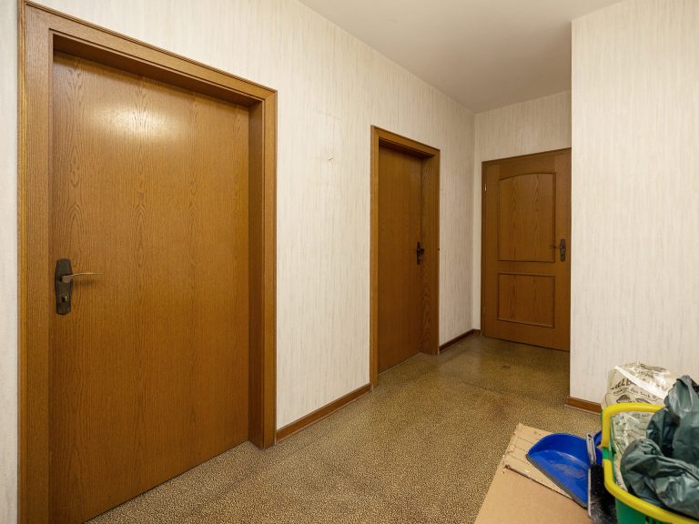 Immobilienangebot - Alfhausen - Alle - Großzügiges Einfamilienhaus auf sonnigem Grundstück mit Bauplatz für zukünftige Projekte!