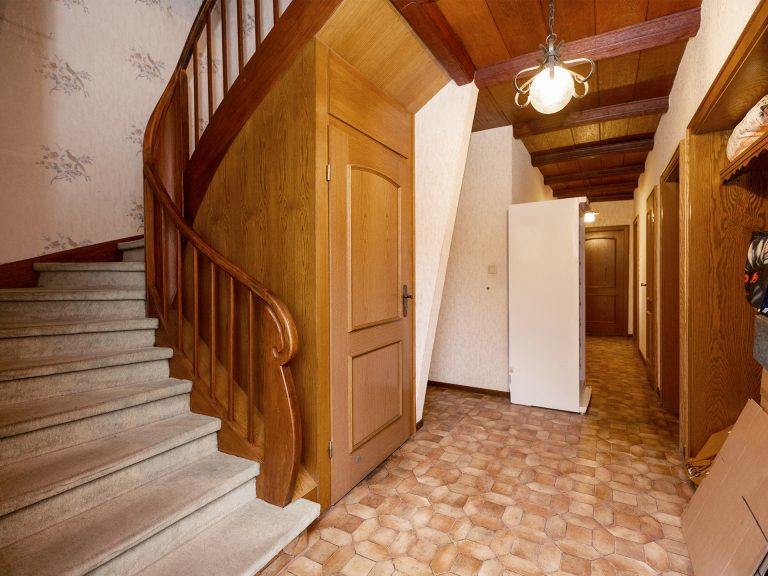 Immobilienangebot - Alfhausen - Alle - Großzügiges Einfamilienhaus auf sonnigem Grundstück mit Bauplatz für zukünftige Projekte!