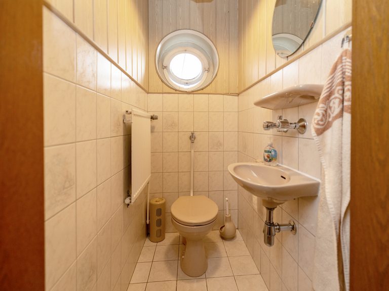 Immobilienangebot - Alfhausen - Alle - Großzügiges Einfamilienhaus auf sonnigem Grundstück mit Bauplatz für zukünftige Projekte!