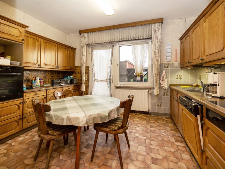 Immobilienangebot - Alfhausen - Alle - Großzügiges Einfamilienhaus auf sonnigem Grundstück mit Bauplatz für zukünftige Projekte!