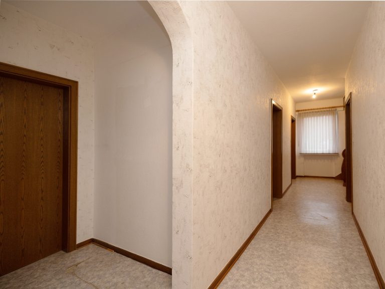 Immobilienangebot - Alfhausen - Alle - Großzügiges Einfamilienhaus auf sonnigem Grundstück mit Bauplatz für zukünftige Projekte!