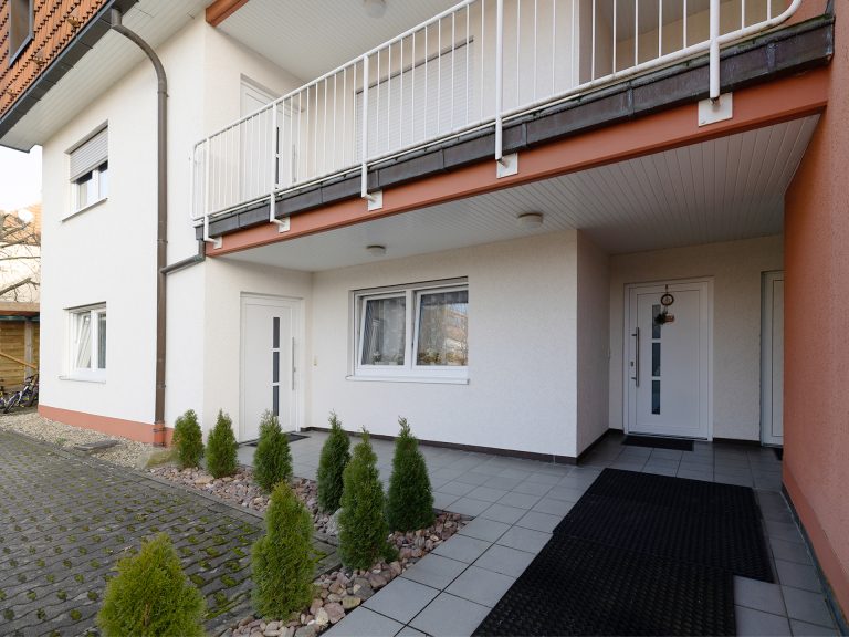 Immobilienangebot - Hiddenhausen / Oetinghausen - Alle - Auf’s richtige Pferd setzen! 15-Parteienhaus in Hiddenhausen