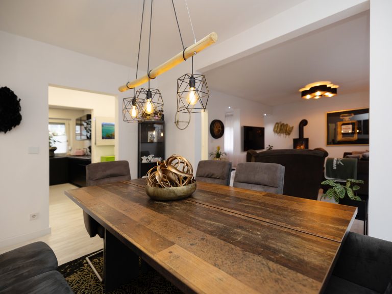 Immobilienangebot - Bramsche - Alle - Reihenendhaus-Charme: Exklusiver Wohntraum mit Wellnessbereich und privatem Garten