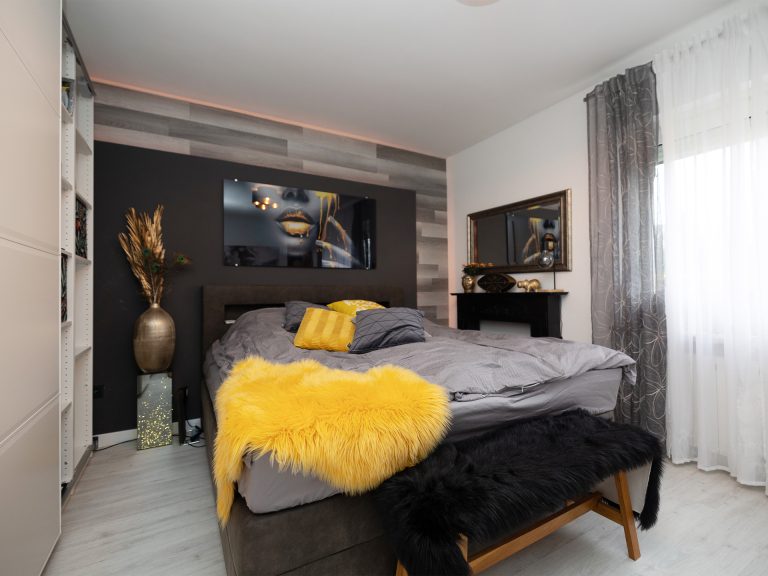 Immobilienangebot - Bramsche - Alle - Reihenendhaus-Charme: Exklusiver Wohntraum mit Wellnessbereich und privatem Garten
