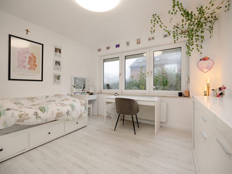 Immobilienangebot - Bramsche - Alle - Reihenendhaus-Charme: Exklusiver Wohntraum mit Wellnessbereich und privatem Garten
