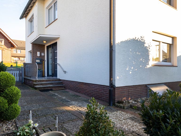 Immobilienangebot - Hagen am Teutoburger Wald - Alle - Gepflegtes Zweifamilienhaus in familienfreundlicher Lage in Hagen - Ihre Chance handeln Sie jetzt!