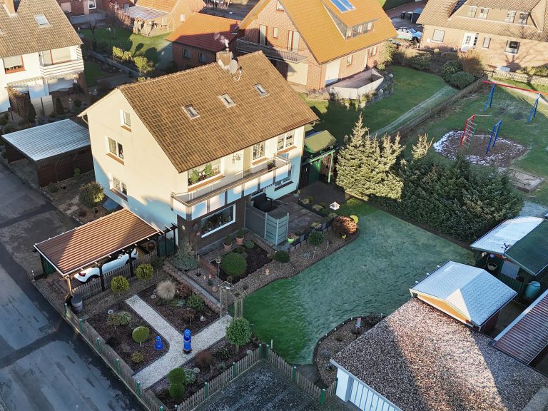 Immobilienangebot - Hagen am Teutoburger Wald - Alle - Gepflegtes Zweifamilienhaus in familienfreundlicher Lage in Hagen - Ihre Chance handeln Sie jetzt!