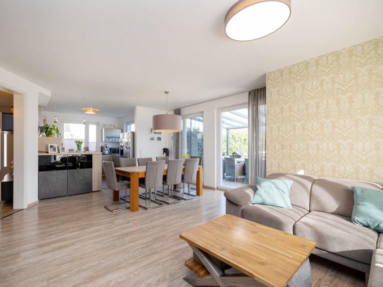 Immobilienangebot - Bad Salzuflen - Alle - Modernes und energieeffizientes Einfamilienhaus mit großem Wohlfühlfaktor