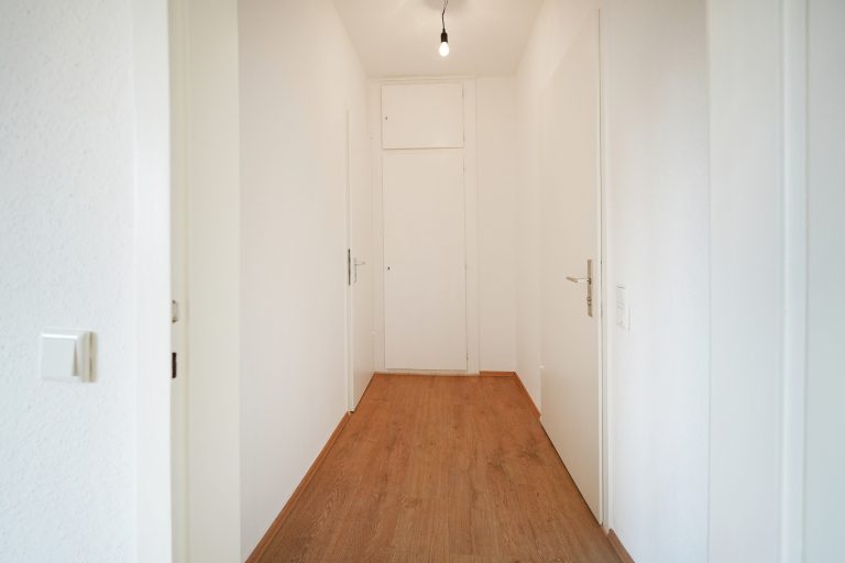 Immobilienangebot - Burscheid - Alle - Sanierte 2-Zimmer-Wohnung mit Weitblick – Kapitalanlage mit Potenzial in gepflegtem Wohnumfeld