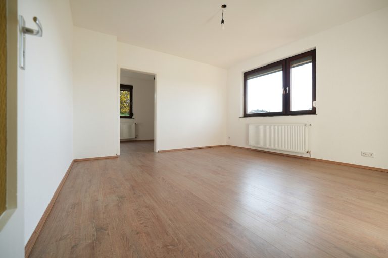 Immobilienangebot - Burscheid - Alle - Sanierte 2-Zimmer-Wohnung mit Weitblick – Kapitalanlage mit Potenzial in gepflegtem Wohnumfeld
