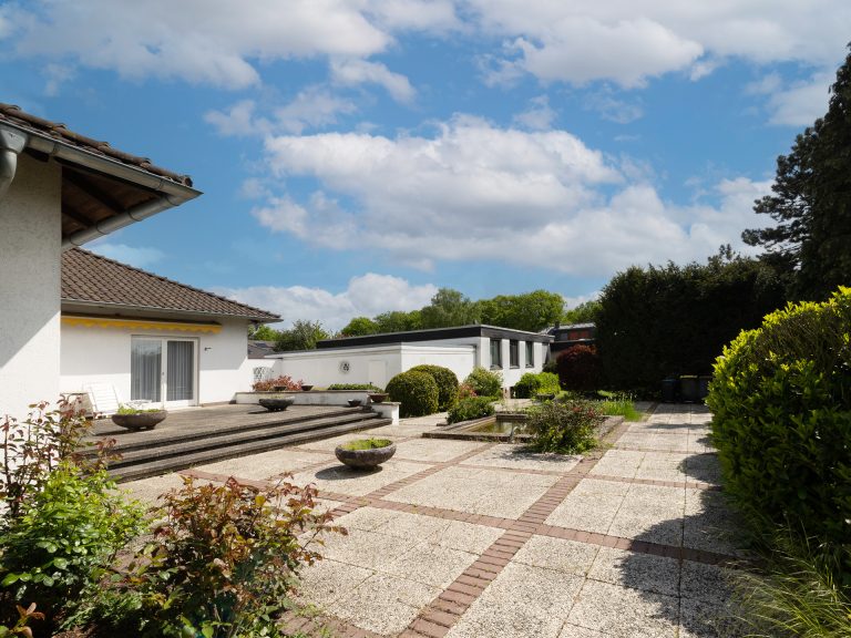 Immobilienangebot - Rödinghausen - Alle - Ein Winkelbungalow zum Verlieben – durchdacht und mit viel Platz für die Familie!