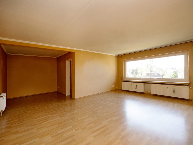 Immobilienangebot - Dissen am Teutoburger Wald - Alle - Großzügige Wohnung in ruhiger Lage von Dissen mit viel Potenzial!
