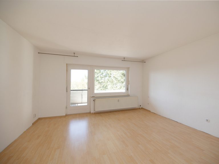 Immobilienangebot - Dissen am Teutoburger Wald - Alle - Großzügige Wohnung in ruhiger Lage von Dissen mit viel Potenzial!