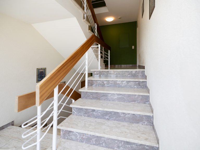 Immobilienangebot - Dissen am Teutoburger Wald - Alle - Großzügige Wohnung in ruhiger Lage von Dissen mit viel Potenzial!