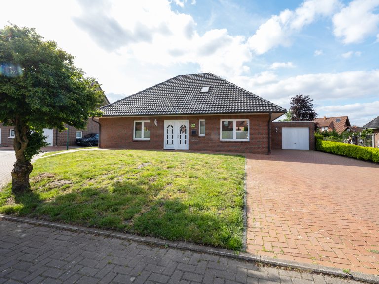 Immobilienangebot - Holdorf - Alle - Wohlfühl-Bungalow in Holdorf – Fortlaufend modernisiert und liebevoll gepflegt!