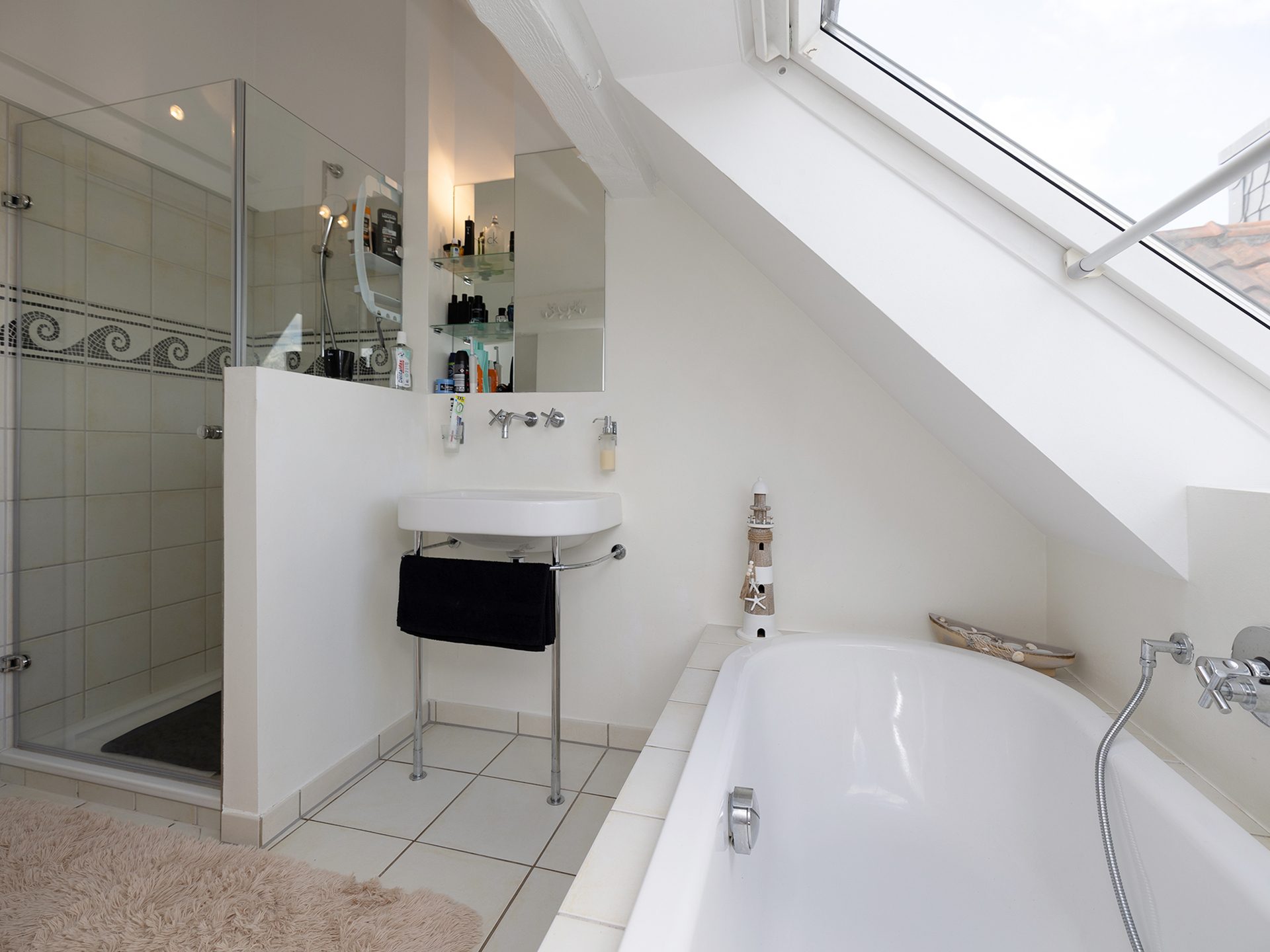 Immobilienangebot - Enger - Alle - Industrial Chic trifft Wohnkomfort – Ihr Loft über den Dächern von Enger