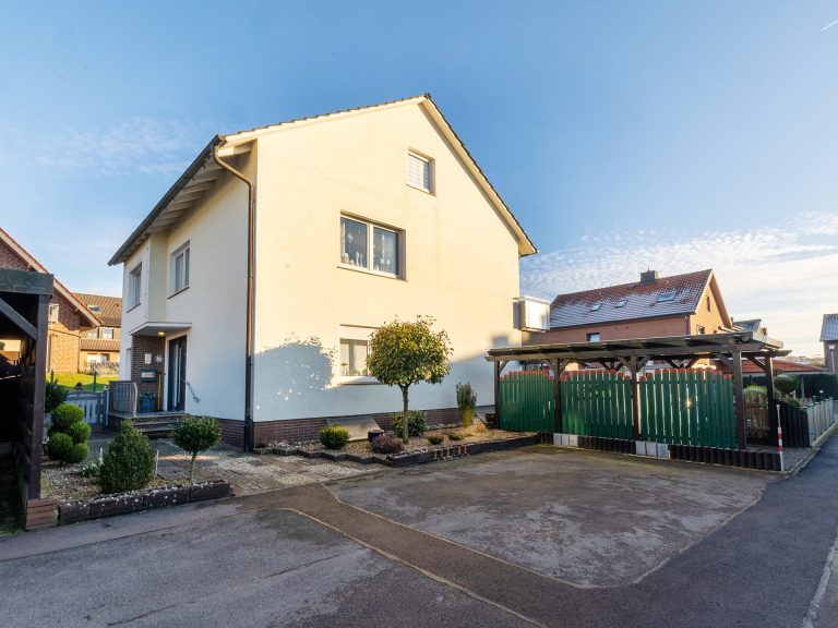 Immobilienangebot - Hagen am Teutoburger Wald - Alle - Gepflegtes Zweifamilienhaus in familienfreundlicher Lage in Hagen - Ihre Chance handeln Sie jetzt!