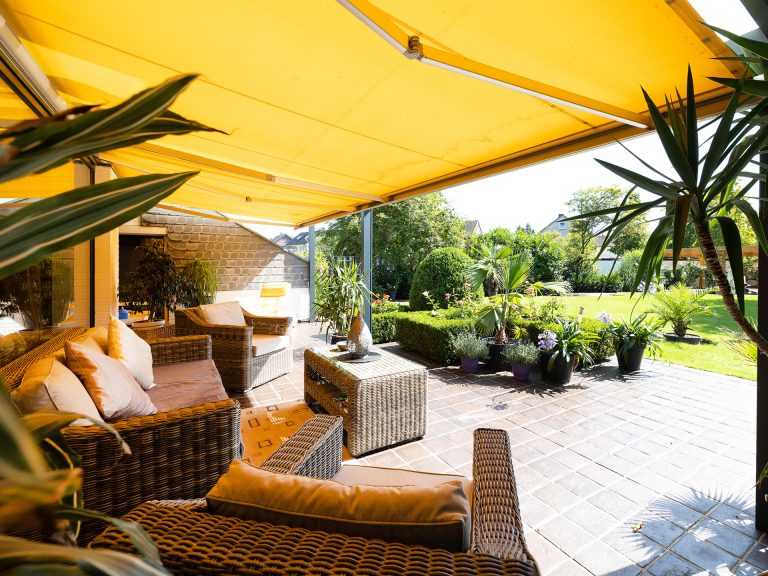 Immobilienangebot - Borgholzhausen - Alle - Beeindruckende Liegenschaft mit harmonisch angelegtem Garten in Borgholzhausen