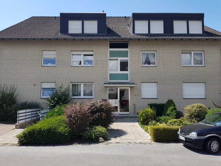 Immobilienangebot - Bad Rothenfelde - Alle - Schöne 4-Zimmer-Wohnung mit großartiger Dachterrasse und Einzelgarage