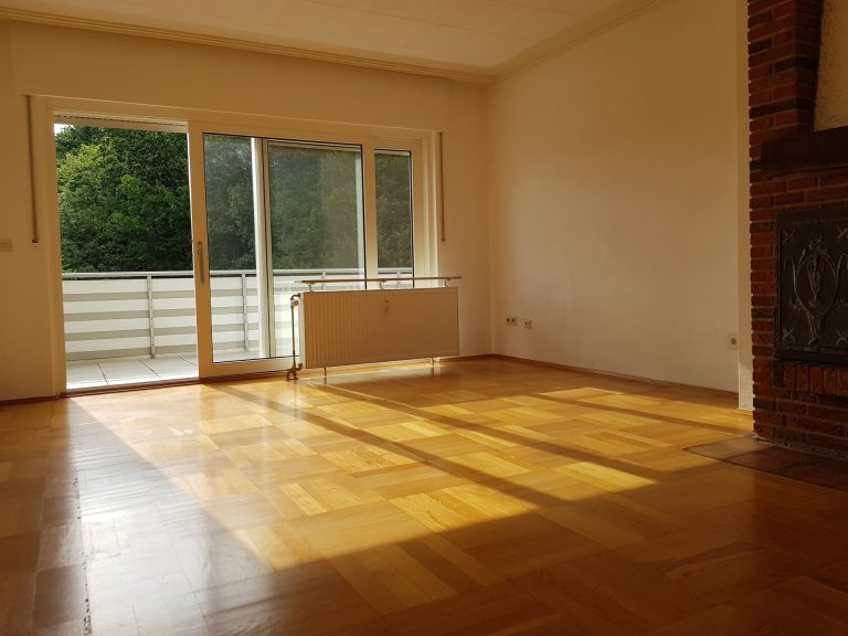 Immobilienangebot - Bad Rothenfelde - Alle - Schöne 4-Zimmer-Wohnung mit großartiger Dachterrasse und Einzelgarage