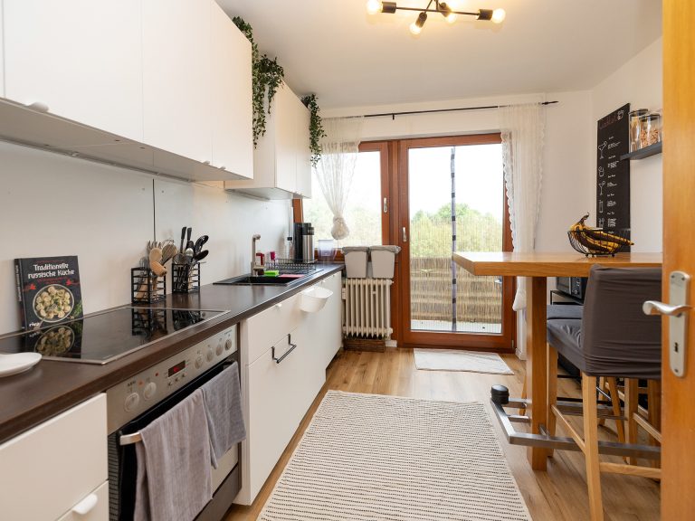 Immobilienangebot - Detmold / Remmighausen - Alle - Für Investoren & Unternehmer: Solides Mehrparteienhaus mit Gewerbeanteil in Detmold