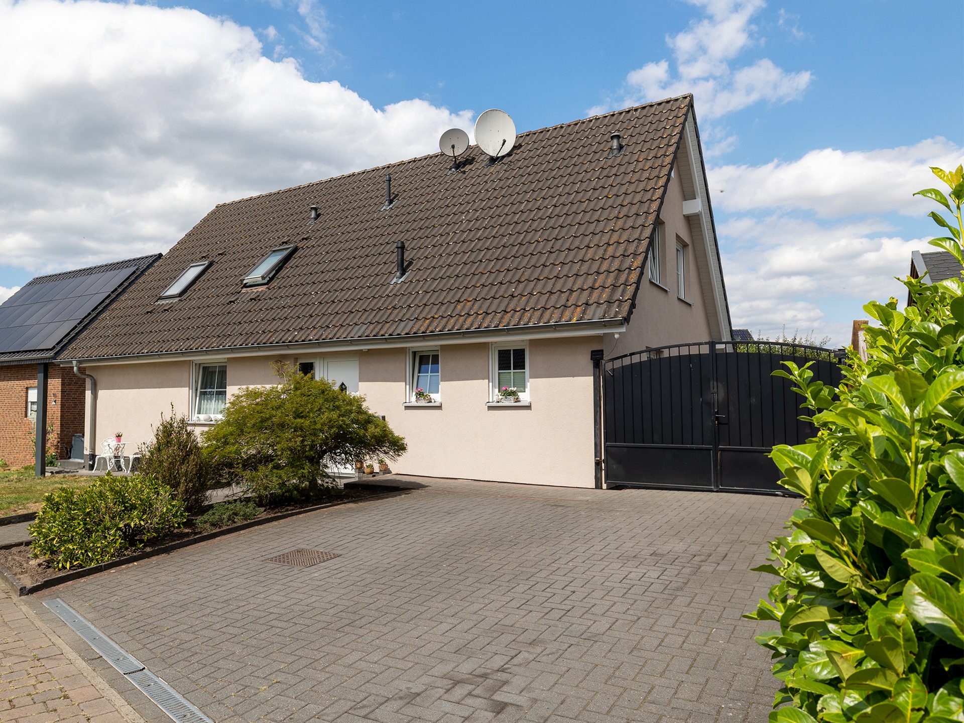 Immobilienangebot - Versmold - Alle - Energieeffizientes Einfamilienhaus in Versmold – ideal für Familien mit Platzbedarf
