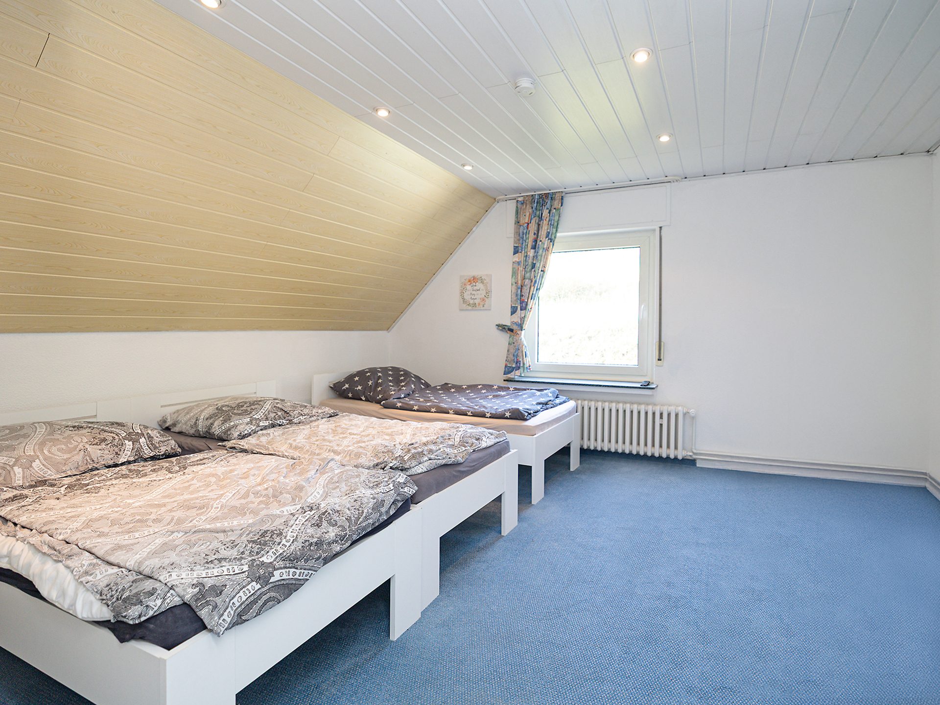 Immobilienangebot - Hiddenhausen - Alle - Großes Ein- bis Zweifamilienhaus auf traumhaftem Grundstück in Hiddenhausen