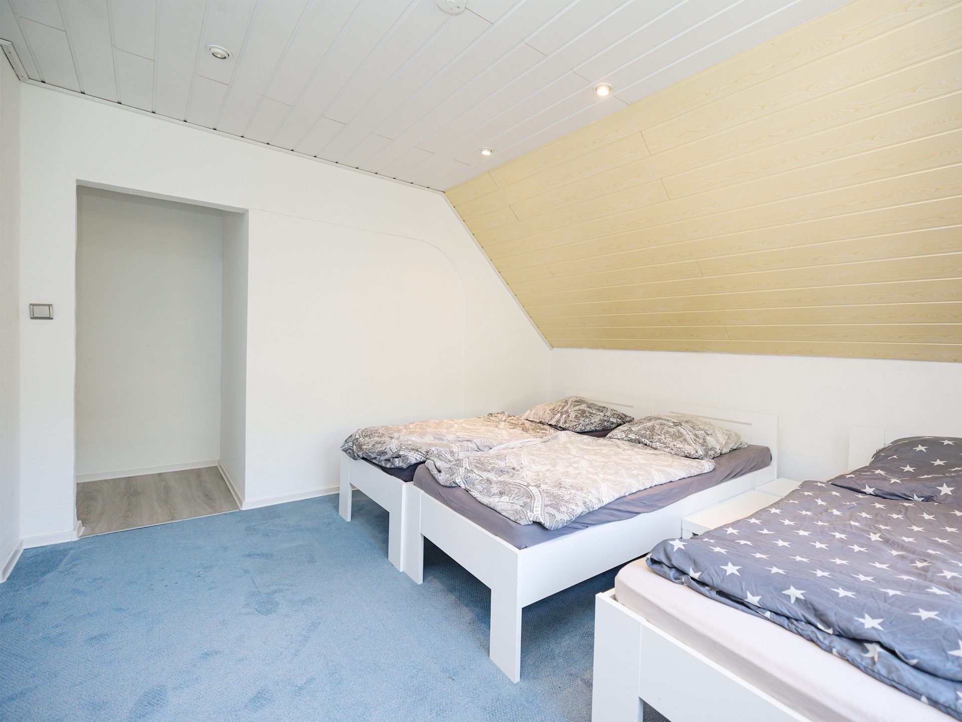 Immobilienangebot - Hiddenhausen - Alle - Großes Ein- bis Zweifamilienhaus auf traumhaftem Grundstück in Hiddenhausen