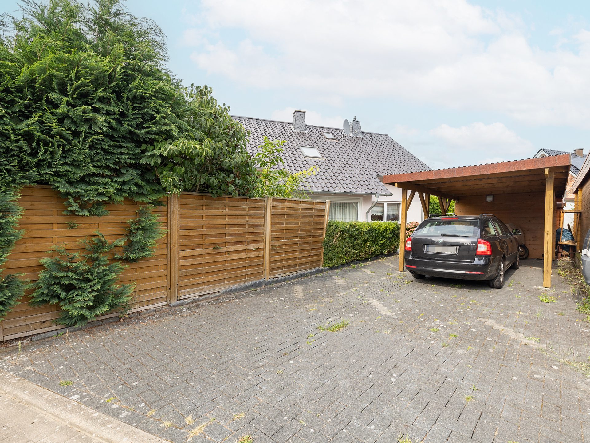 Immobilienangebot - Lübbecke - Alle - Zwei unter einem Dach - Einfamilienhaus mit Einliegerwohnung in Lübbecke