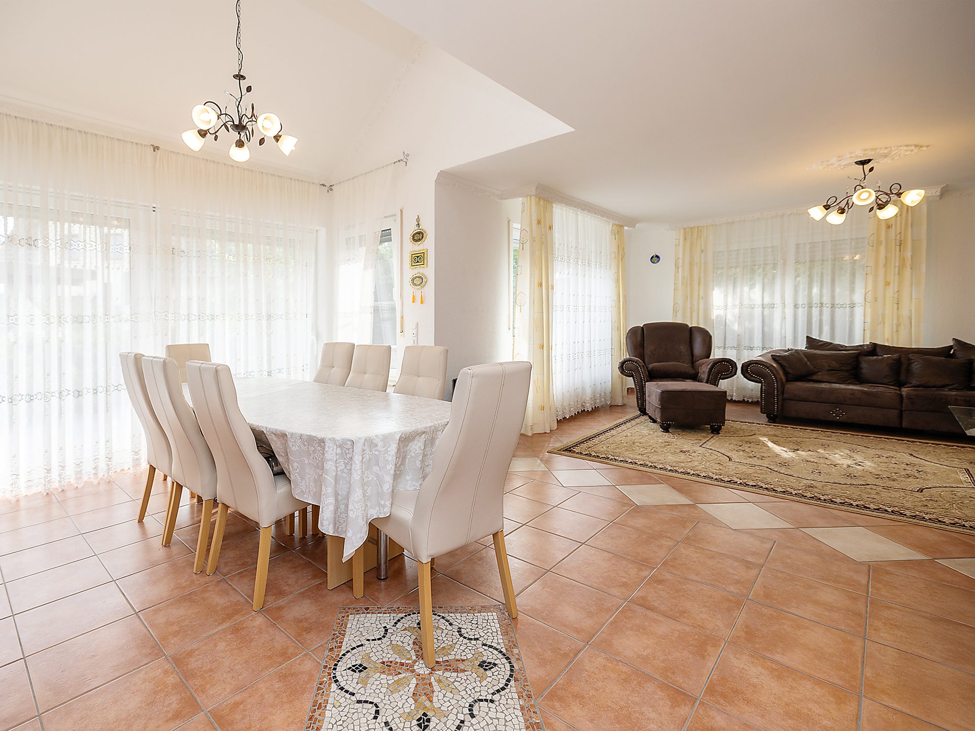 Immobilienangebot - Lübbecke - Alle - Zwei unter einem Dach - Einfamilienhaus mit Einliegerwohnung in Lübbecke