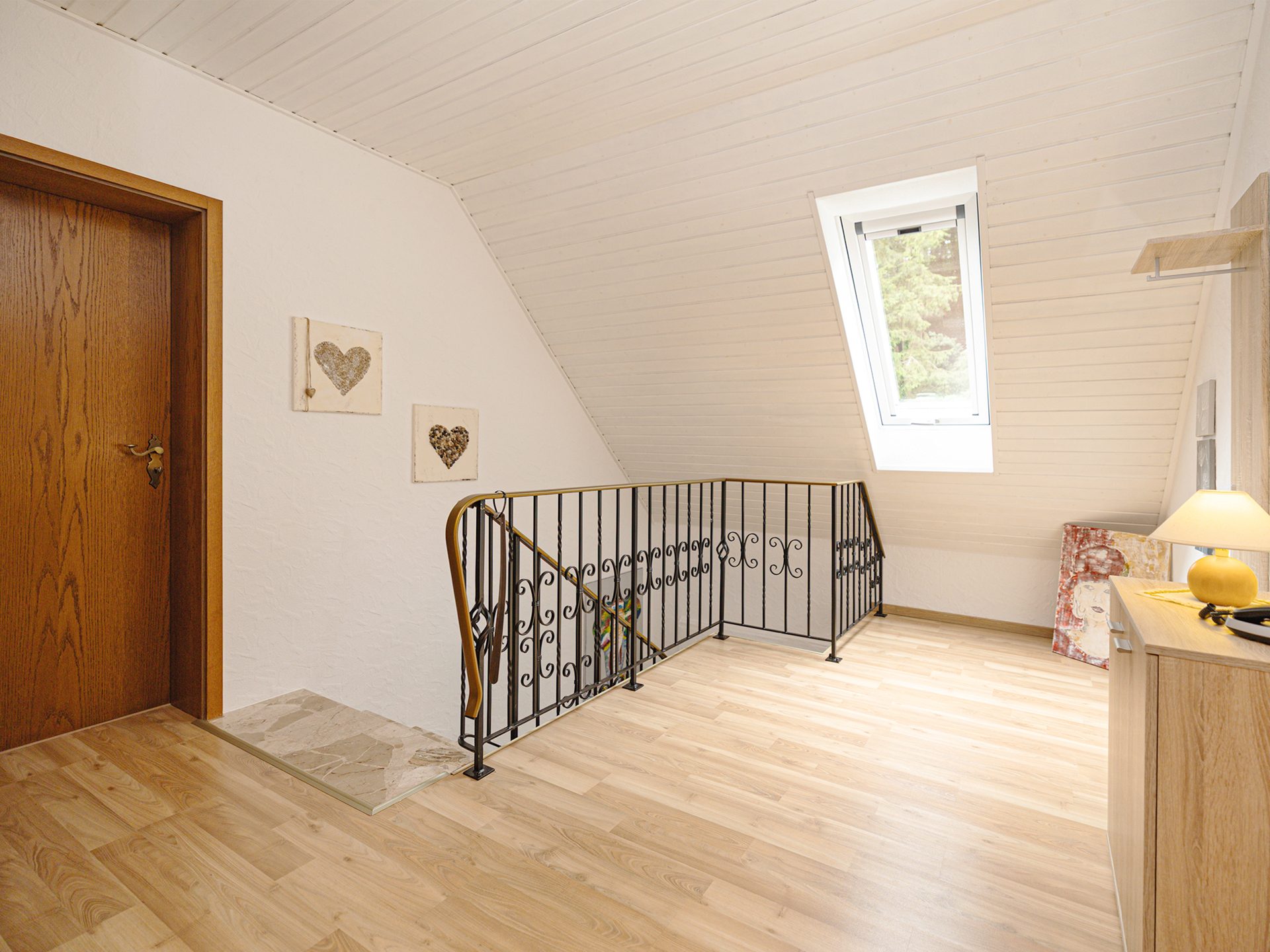 Immobilienangebot - Hilter am Teutoburger Wald - Alle - Großzügiges Einfamilienhaus trifft auf ruhige Waldrandlage in Hilter
