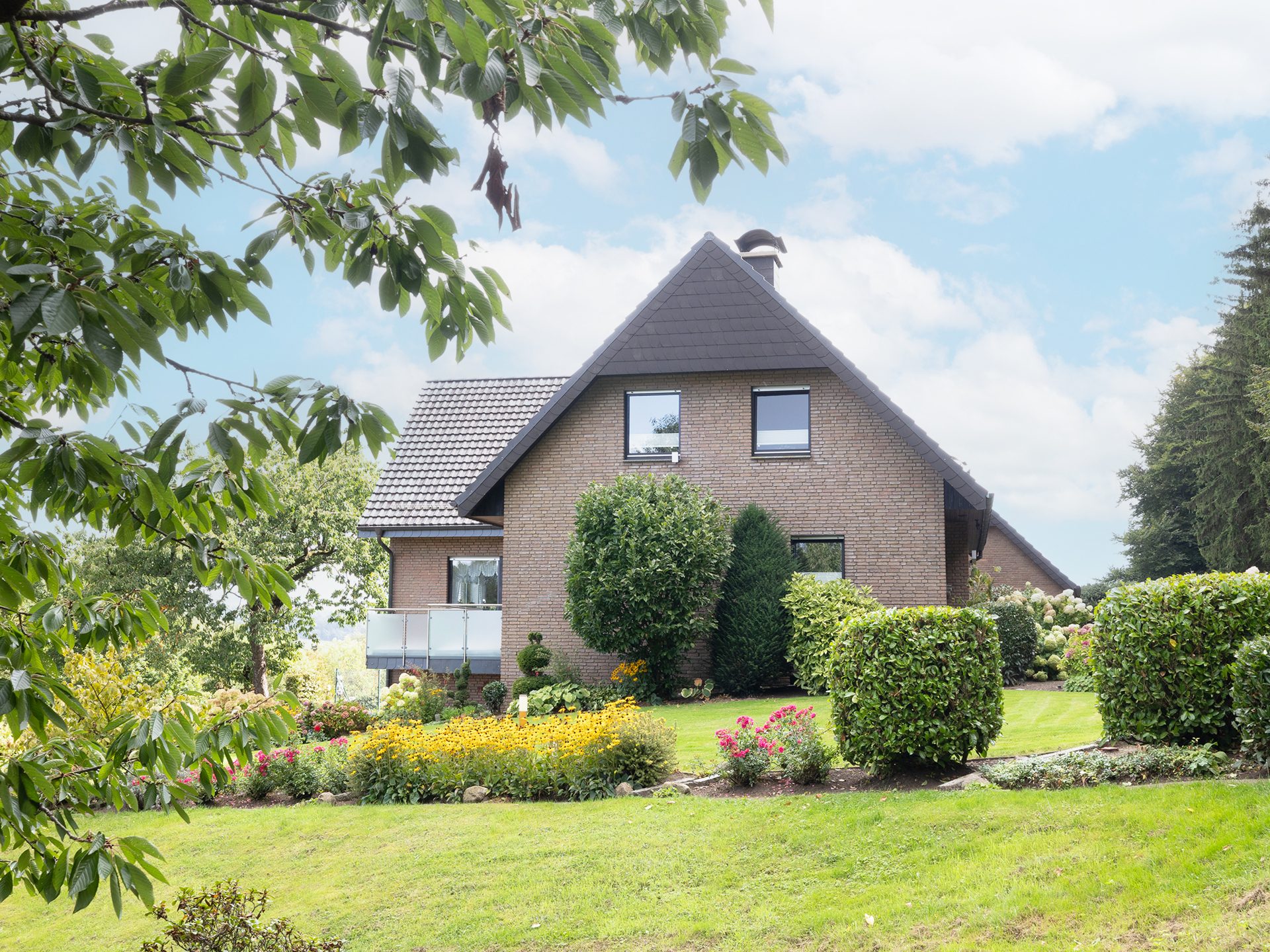 Immobilienangebot - Hilter am Teutoburger Wald - Alle - Großzügiges Einfamilienhaus trifft auf ruhige Waldrandlage in Hilter