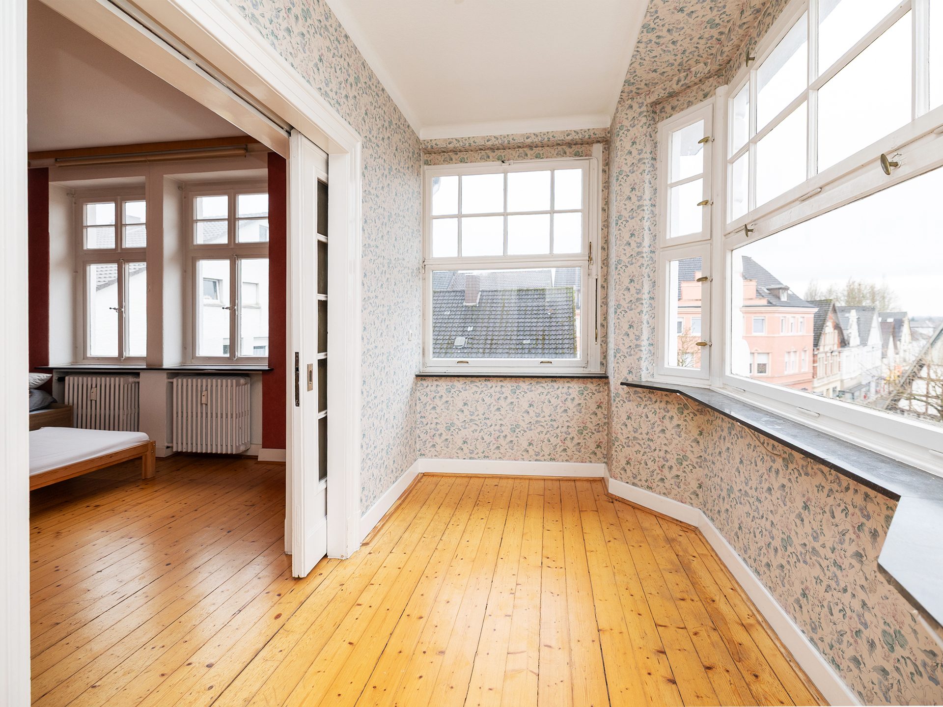 Immobilienangebot - Bad Salzuflen - Alle - Preis reduziert: Altbaujuwel mit Balkon – stilvolles Wohnen im Herzen von Bad Salzuflen