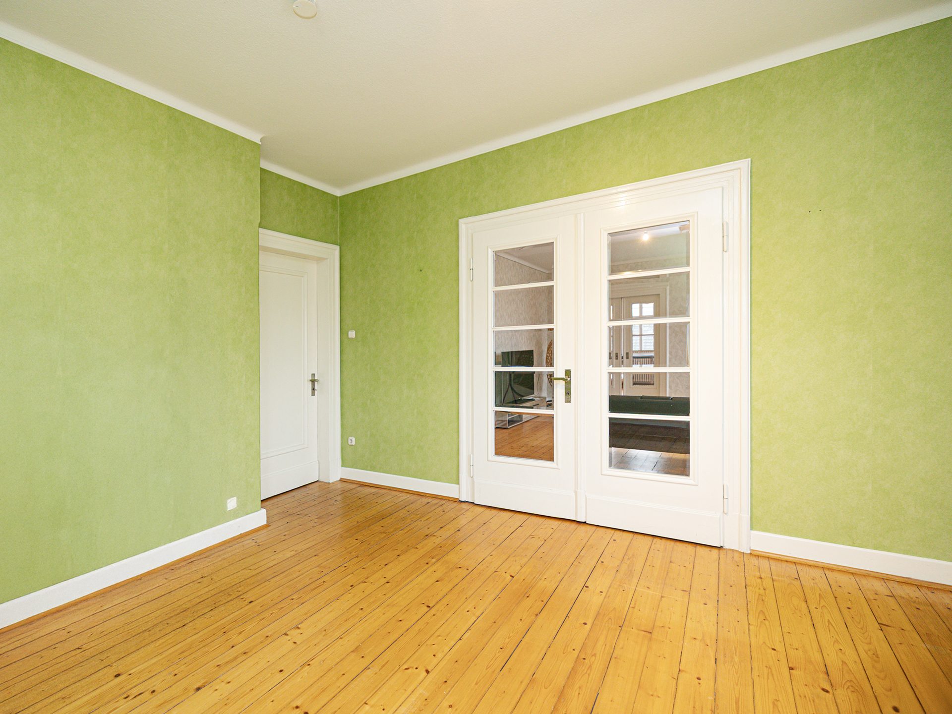 Immobilienangebot - Bad Salzuflen - Alle - Preis reduziert: Altbaujuwel mit Balkon – stilvolles Wohnen im Herzen von Bad Salzuflen