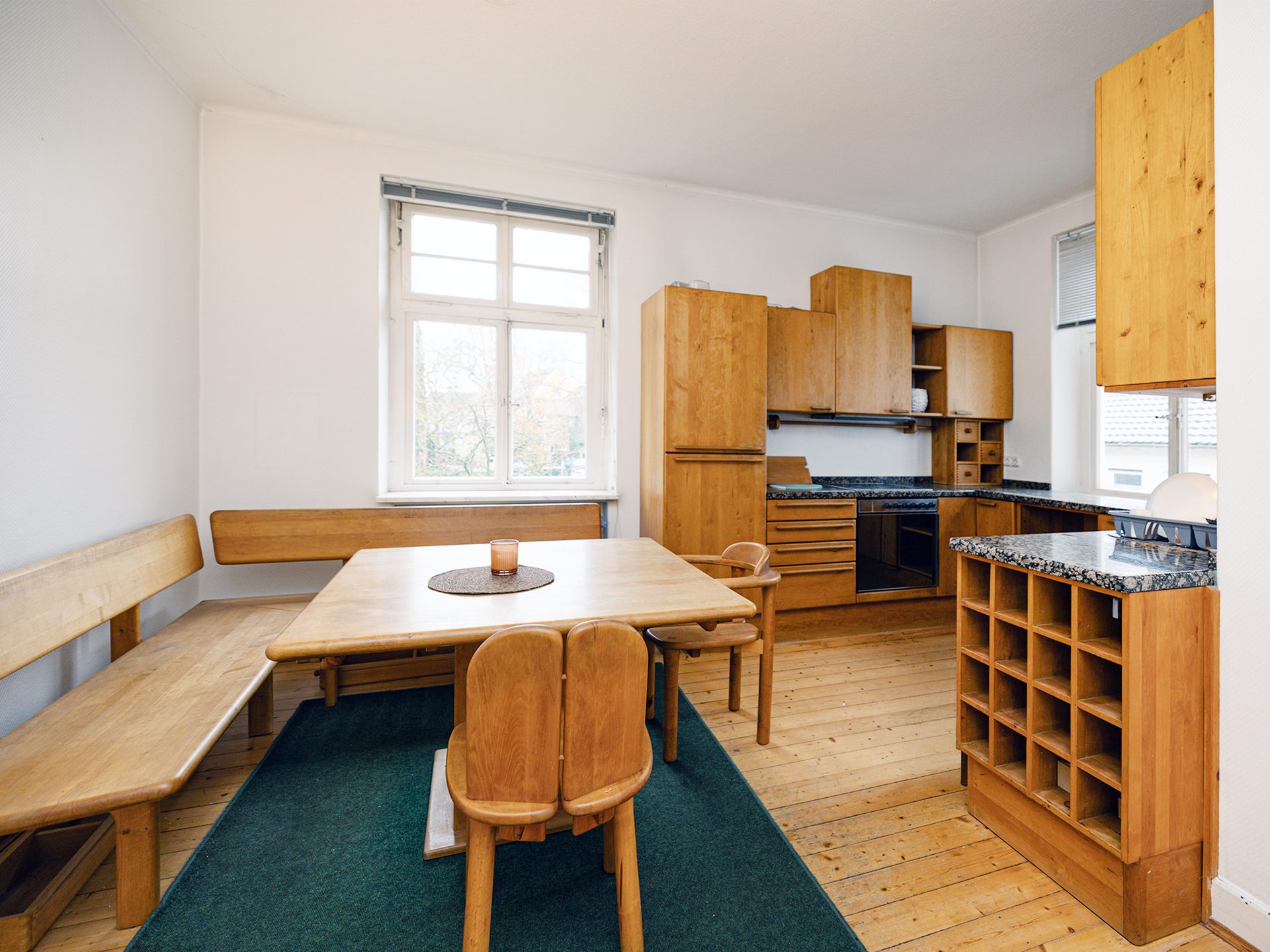Immobilienangebot - Bad Salzuflen - Alle - Preis reduziert: Altbaujuwel mit Balkon – stilvolles Wohnen im Herzen von Bad Salzuflen