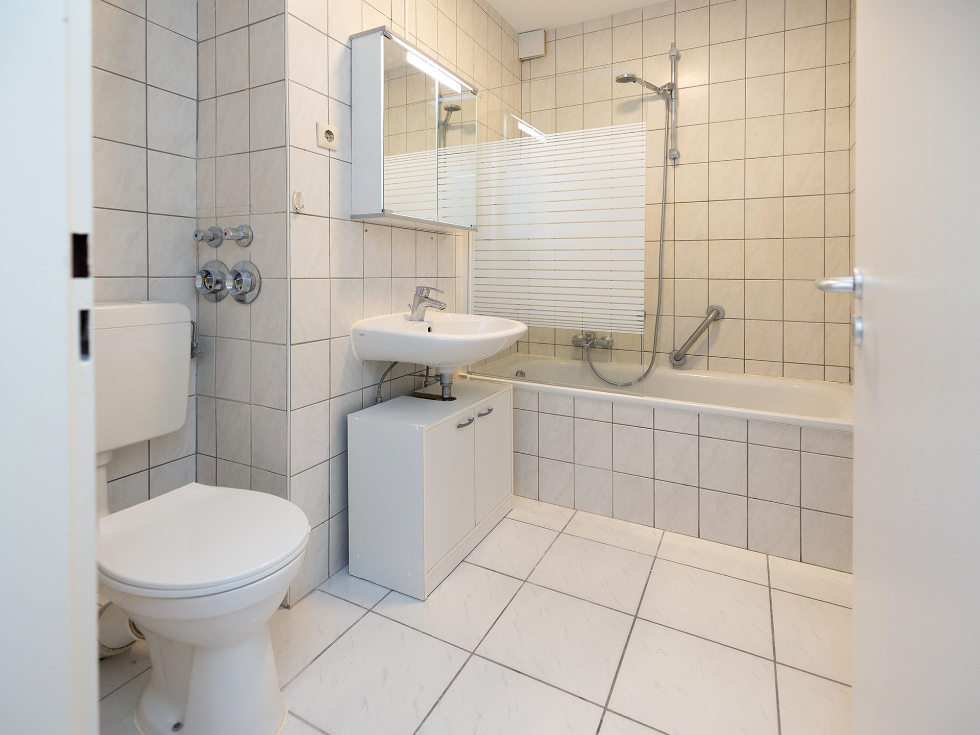 Immobilienangebot - Osnabrück - Alle - Jetzt investieren - Leerstehende Drei-Zimmer-Eigentumswohnung in Osnabrück