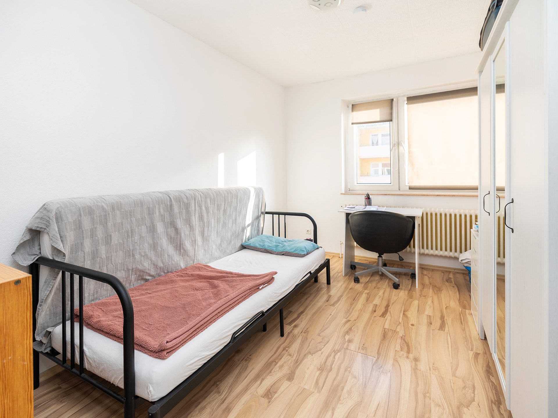 Immobilienangebot - Osnabrück - Alle - Kapitalanlage mit Potenzial: Vermietete Drei-Zimmer Etagenwohnung in Osnabrück