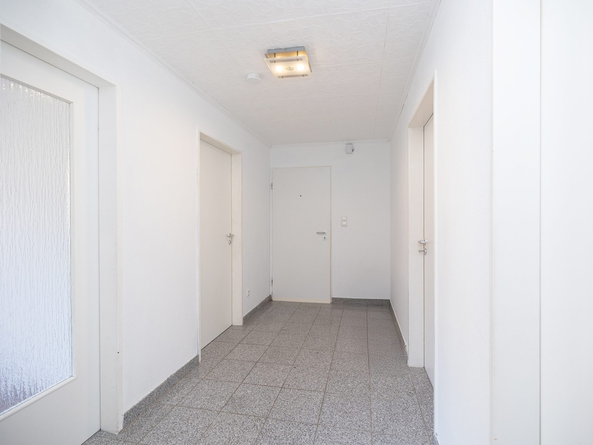Immobilienangebot - Osnabrück - Alle - Kapitalanlage mit Potenzial: Vermietete Drei-Zimmer Etagenwohnung in Osnabrück